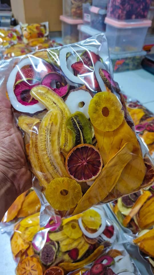 مخلوط میوه خشک 14 میوها اسلایس(500گرمی)